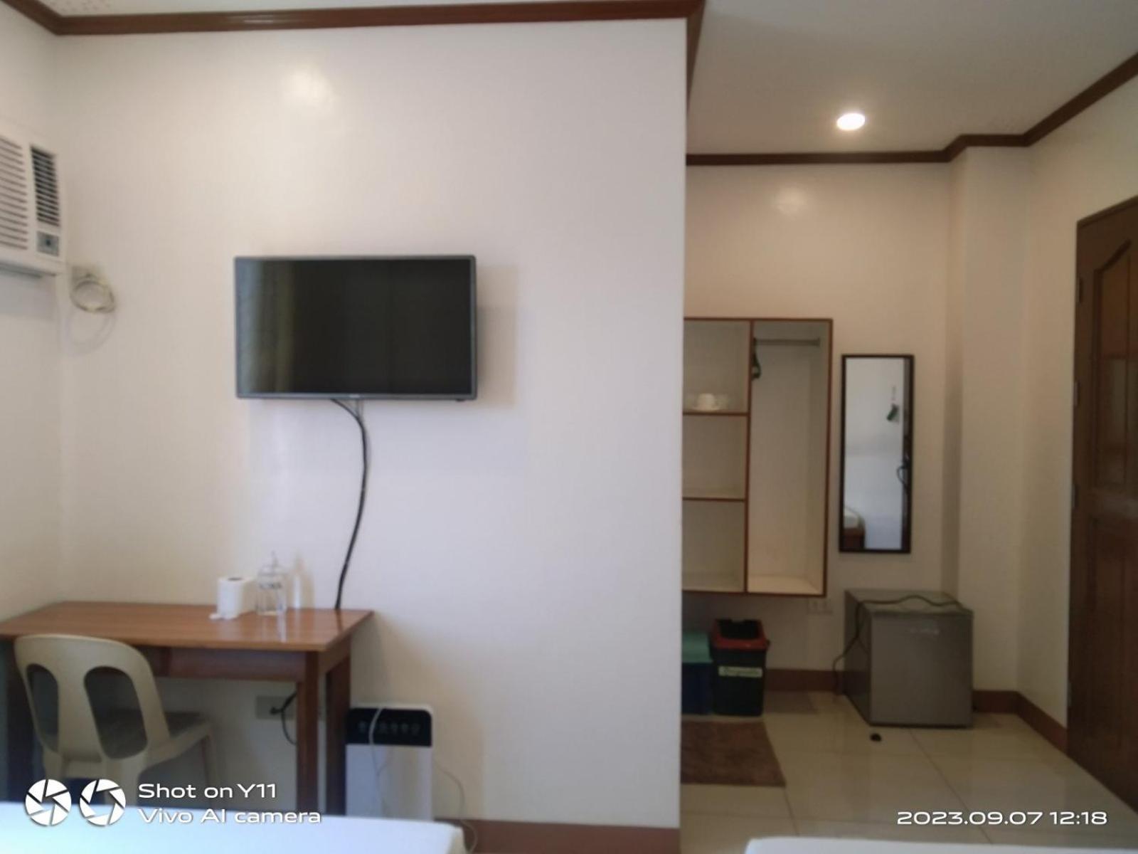Marion'S Inn 1 Bantayan Powered By Cocotel Cebu Room photo